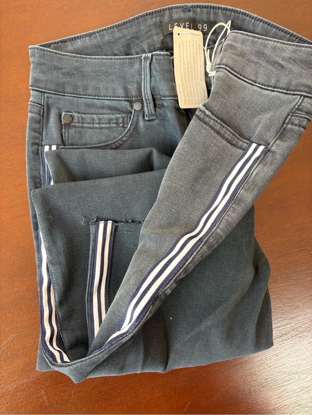 Level 99 Black Denim Jeans with White Brand Tag - Picture 5 of 5